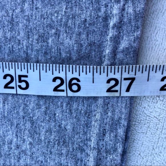 Marvel Studios Tee Shirt Spiderman Friendly Neighborhood Spider-Man - Picture 6 of 6